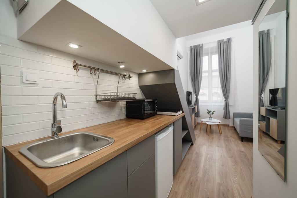 Cityscape Budget Apartments Kerepesi 부다페스트 외부 사진